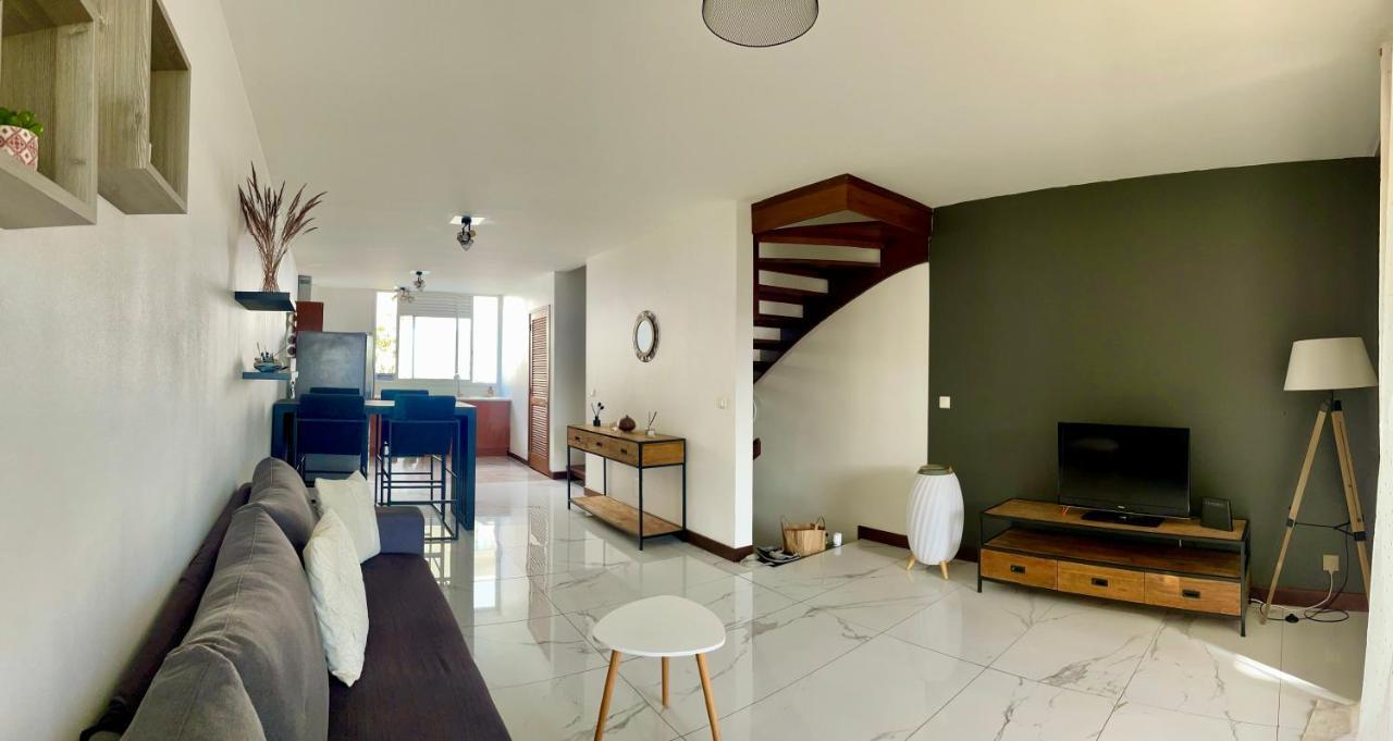 Mytsie Apartment Пунауиа Екстериор снимка